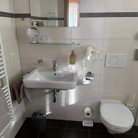 Gruenwaldhof Bed & Breakfast