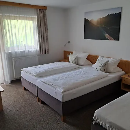 Gruenwaldhof Bed & Breakfast