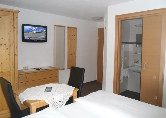 فندق مبيت وإفطار Gruenwaldhof 3*