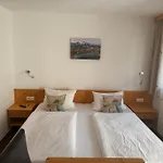 Grünwaldhof 3*