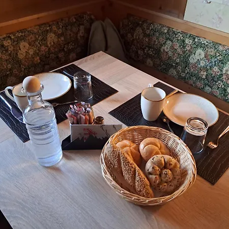 Frühstückspension Grünwaldhof Tux
